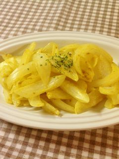 子供もパクパク♪新玉ねぎのカレー炒め-レシピのメイン写真