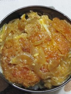 麺つゆと砂糖の味付け カツ丼-レシピのメイン写真