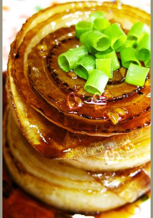 シェフ直伝！新玉ねぎステーキガリバタ醤油-レシピのメイン写真