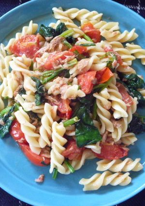 爽やか！トマト＆ほうれん草＆ツナパスタ♪-レシピのメイン写真