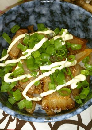 少量の紅茶豚をリメイクして豚丼へ-レシピのメイン写真