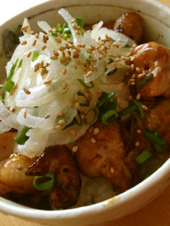 ささっとできちゃう♪お手軽”焼き鳥丼”-レシピのメイン写真