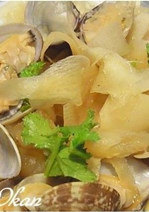 ヒラヒラ大根とアサリの煮物-レシピのメイン写真