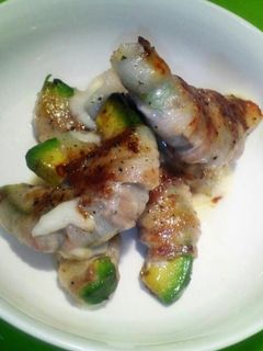 アボカドとチーズの豚肉巻き-レシピのメイン写真