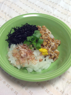 *納豆に新玉ねぎ混ぜました*-レシピのメイン写真