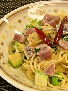 アボカドとマグロのペペロンチーノ♪-レシピのメイン写真
