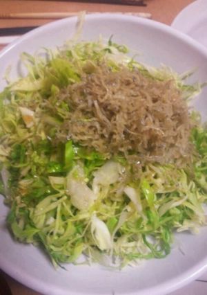 キャベツ食べ過ぎ？！しらすカリカリサラダ-レシピのメイン写真