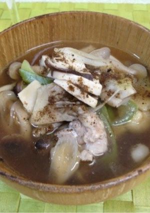 鶏肉たっぷりキノコ汁-レシピのメイン写真
