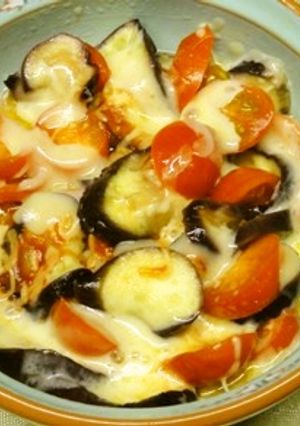 馬鹿ウマ！なすとトマトをチーズでチン！-レシピのメイン写真