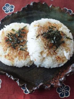 カツオだし風味の小判焼きおにぎり-レシピのメイン写真