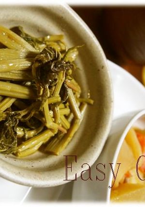 野草を食そう！イタドリ（虎杖）ポン酢炒め-レシピのメイン写真