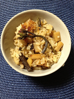 〆もウマ〜イ☆山菜炊き込みご飯-レシピのメイン写真