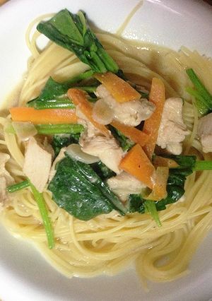 ほうれん草と鶏と人参の白出汁カペリーニ-レシピのメイン写真