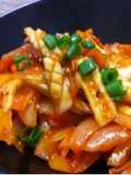 韓国料理 ウマ辛〜！辛〜いイカ炒め