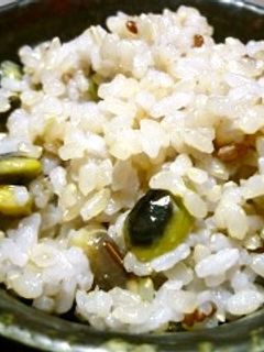 土鍋で炊くさかい…玄米ごはん 京都カフェ-レシピのメイン写真