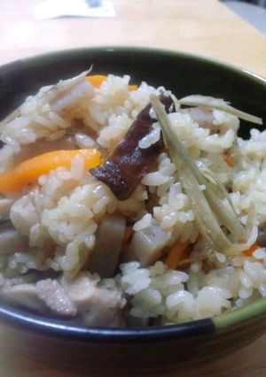 つっやつやの具沢山炊き込みご飯-レシピのメイン写真