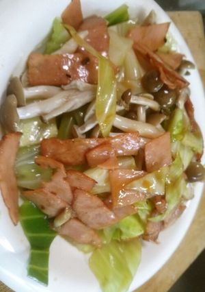 酒の肴に最高。しめじとキャベツのサラダ-レシピのメイン写真