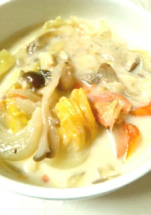 塩鮭と豆乳の野菜たっぷりスープ-レシピのメイン写真