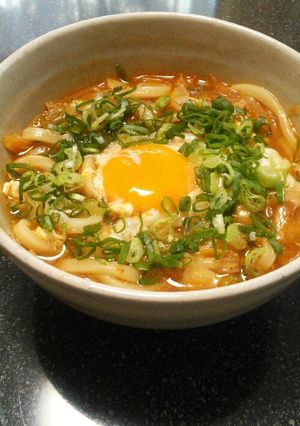熱々◎月見豚キムチうどん-レシピのメイン写真