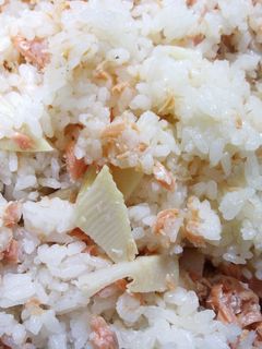 鮭とたけのこの炊き込みご飯-レシピのメイン写真