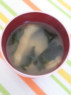 ふんわり油揚げとわかめのみそ汁♪-レシピのメイン写真