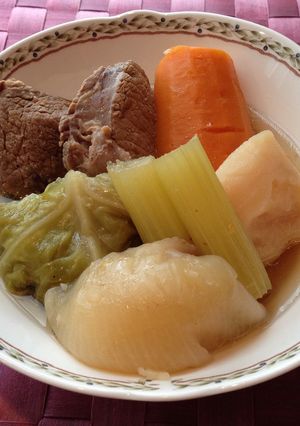 ポトフの牛スネ肉を塩麹と圧力鍋でホロッと-レシピのメイン写真