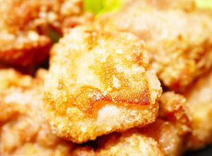 肉汁がジュワッと旨い！鶏もも肉の塩唐揚げ-レシピのメイン写真