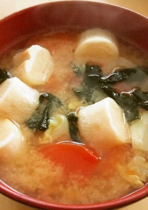 トマトのお味噌汁-レシピのメイン写真