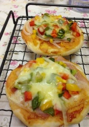 お惣菜パン…其の一☆ミニピザパン☆-レシピのメイン写真