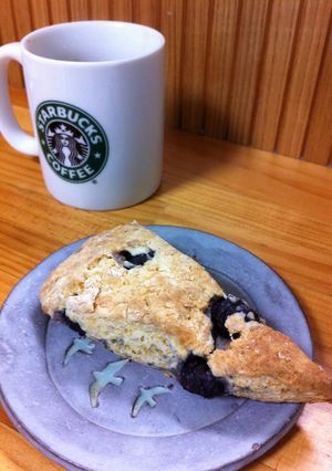 簡単♡ブルーベリースコーン♡スタバ風-レシピのメイン写真