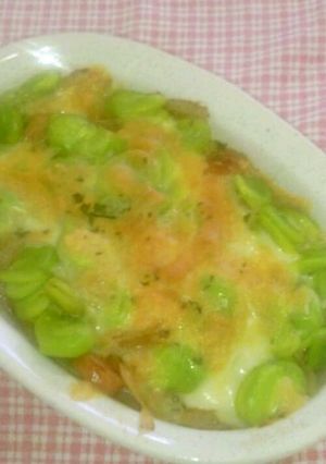 空豆と新たまねぎのチーズ焼き-レシピのメイン写真