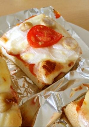 食パンでお手軽ピザ(^з^)-☆-レシピのメイン写真