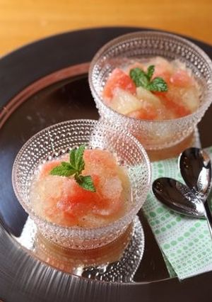 グレープフルーツ☆白ワインミントゼリー-レシピのメイン写真