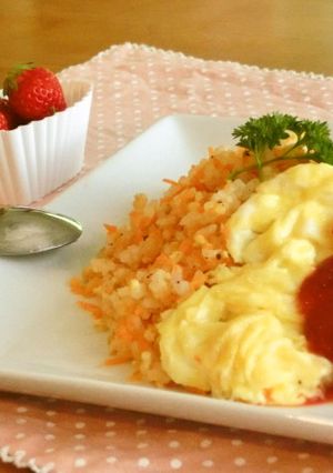 *にんじんピラフのオムライス*-レシピのメイン写真