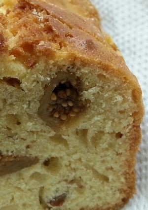 ラム漬けいちじくとナッツのケーキ-レシピのメイン写真