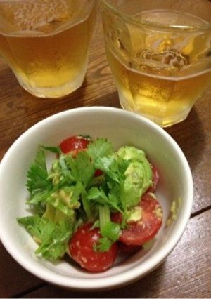 トマトとアボカド 塩麹あえ アジア風-レシピのメイン写真