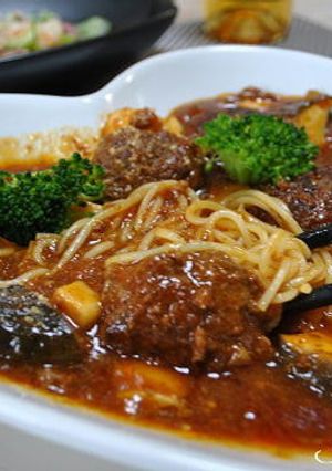 煮込みハンバーグミートつけスパゲティ-レシピのメイン写真