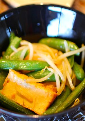 スナップ豌豆とモヤシのカレー炒め-レシピのメイン写真