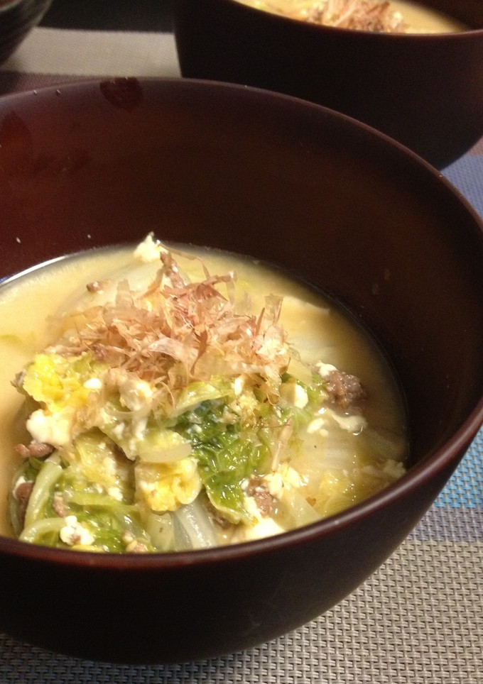 白菜をたっぷりつかった　即席味噌煮込まず-レシピのメイン写真