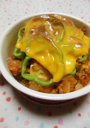 豆腐の挽き肉ケチャ炒めのせチーズ焼き-レシピのメイン写真