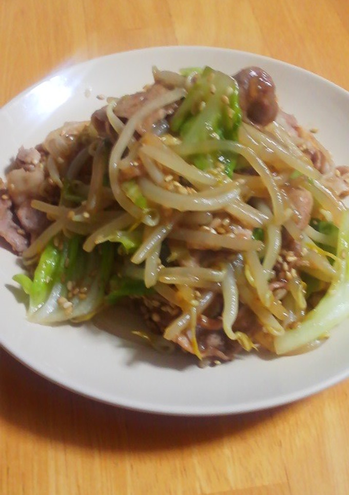 もやしと豚肉のゴマ醤油炒め-レシピのメイン写真