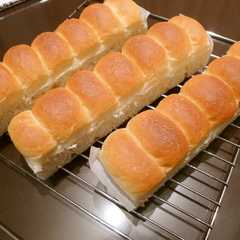 รูปของ おかしな仲間小っちゃい食パン