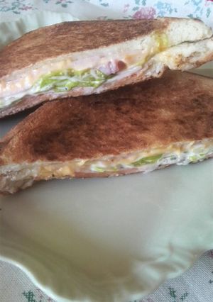 ☆ホットサンド☆レタス～ハムチーズ♪-レシピのメイン写真