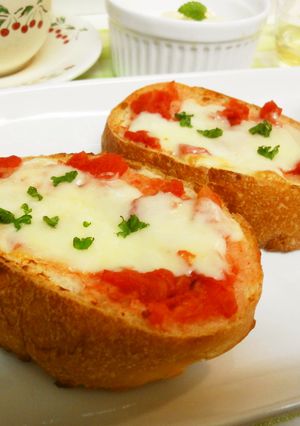 ＊朝食＊簡単トマトチーズトースト＊-レシピのメイン写真