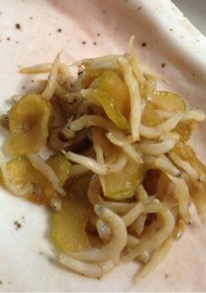 【おにぎりの具】しらすとセロリの胡麻醤油-レシピのメイン写真