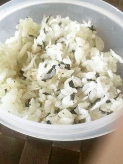 オリーブオイルでしらすご飯-レシピのメイン写真
