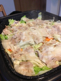 豚バラと白菜ホットプレートで蒸し料理-レシピのメイン写真