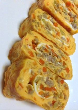 お弁当野菜とひき肉の卵焼き♡-レシピのメイン写真