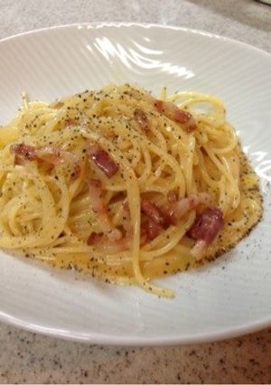 簡単ローマ風カルボナーラ 全卵-レシピのメイン写真