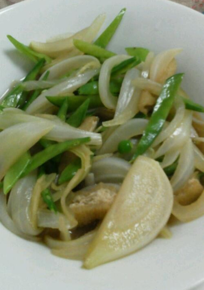 玉ねぎと絹さやの煮物-レシピのメイン写真